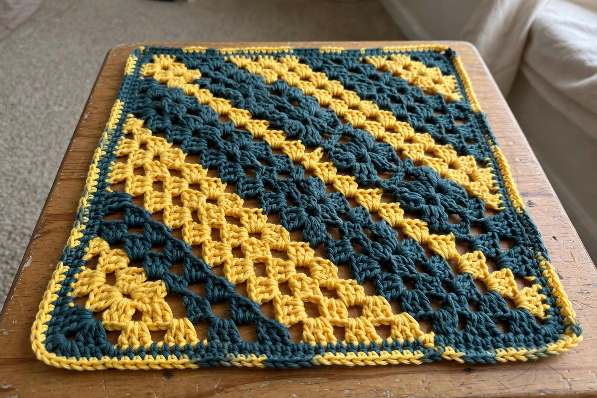 Geometric Granny Square Free Crochet Pattern